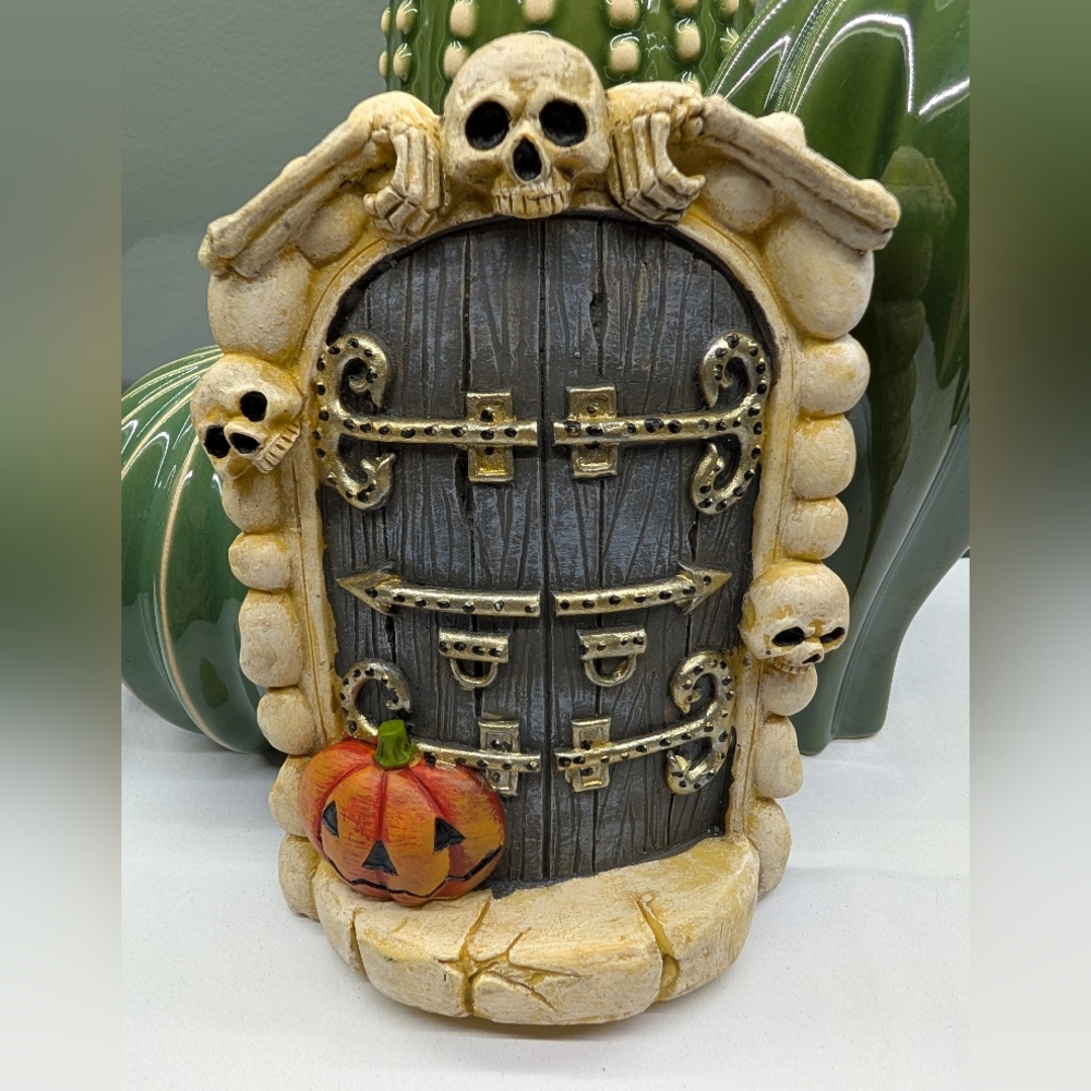 Halloween Skull Door Fairy Garden Decor